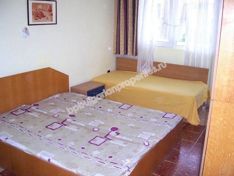 5-спальная меблированная квартира на продажу на второй линии от моря в курорте Равда