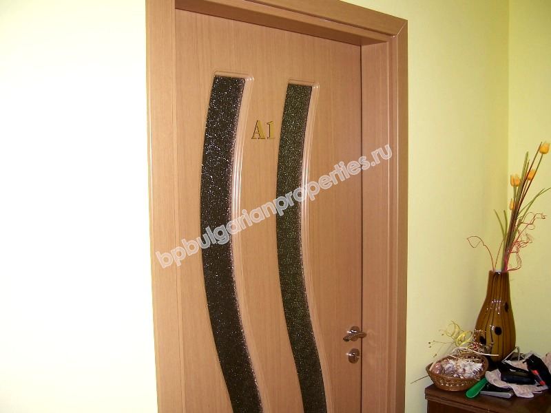 5-спальная меблированная квартира на продажу на второй линии от моря в курорте Равда