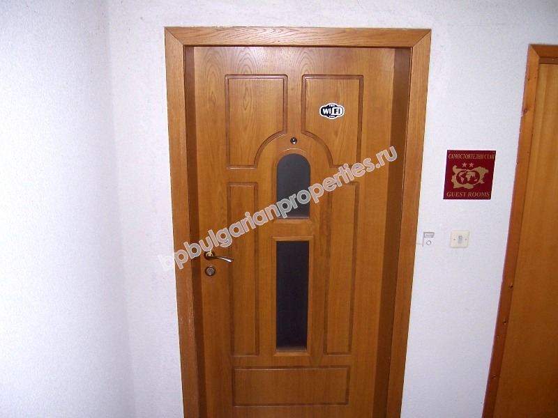 5-спальная меблированная квартира на продажу на второй линии от моря в курорте Равда