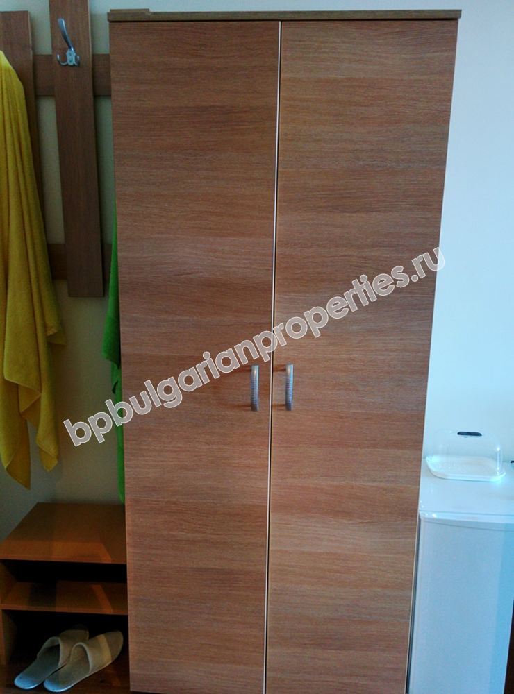 Однокомнатная меблираванная квартира-студия близко к морю на продажу в курорте Святой Влас Однокомнатная меблираванная квартира-студия близко к морю на продажу в курорте Святой Влас