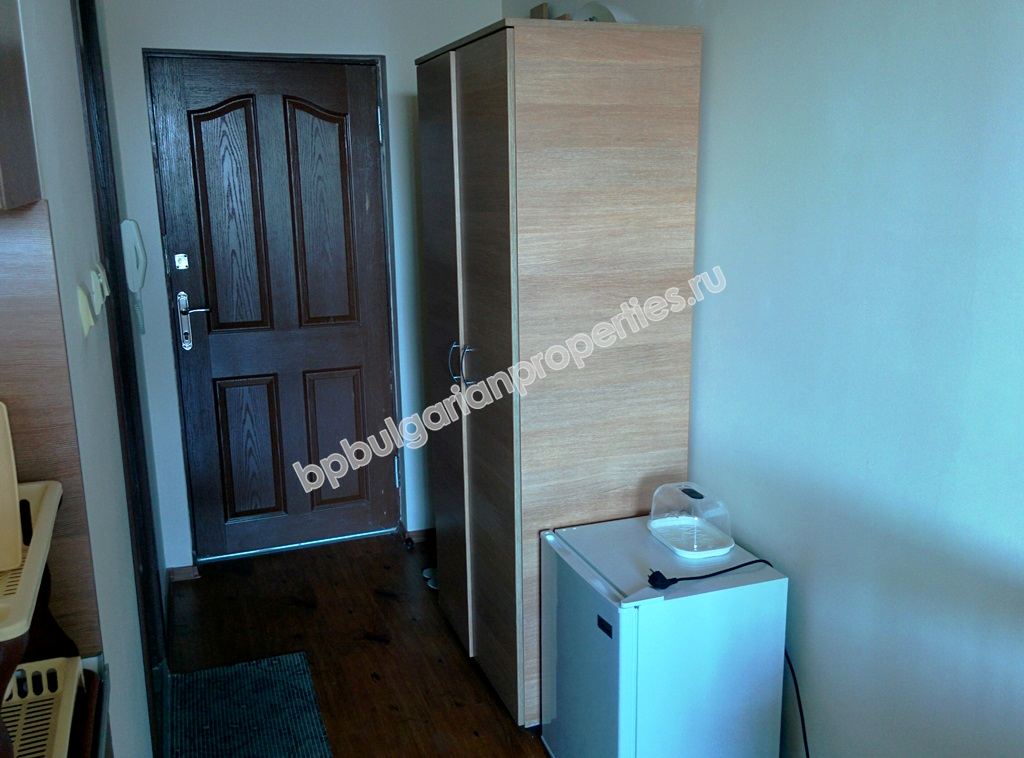 Однокомнатная меблираванная квартира-студия близко к морю на продажу в курорте Святой Влас Однокомнатная меблираванная квартира-студия близко к морю на продажу в курорте Святой Влас