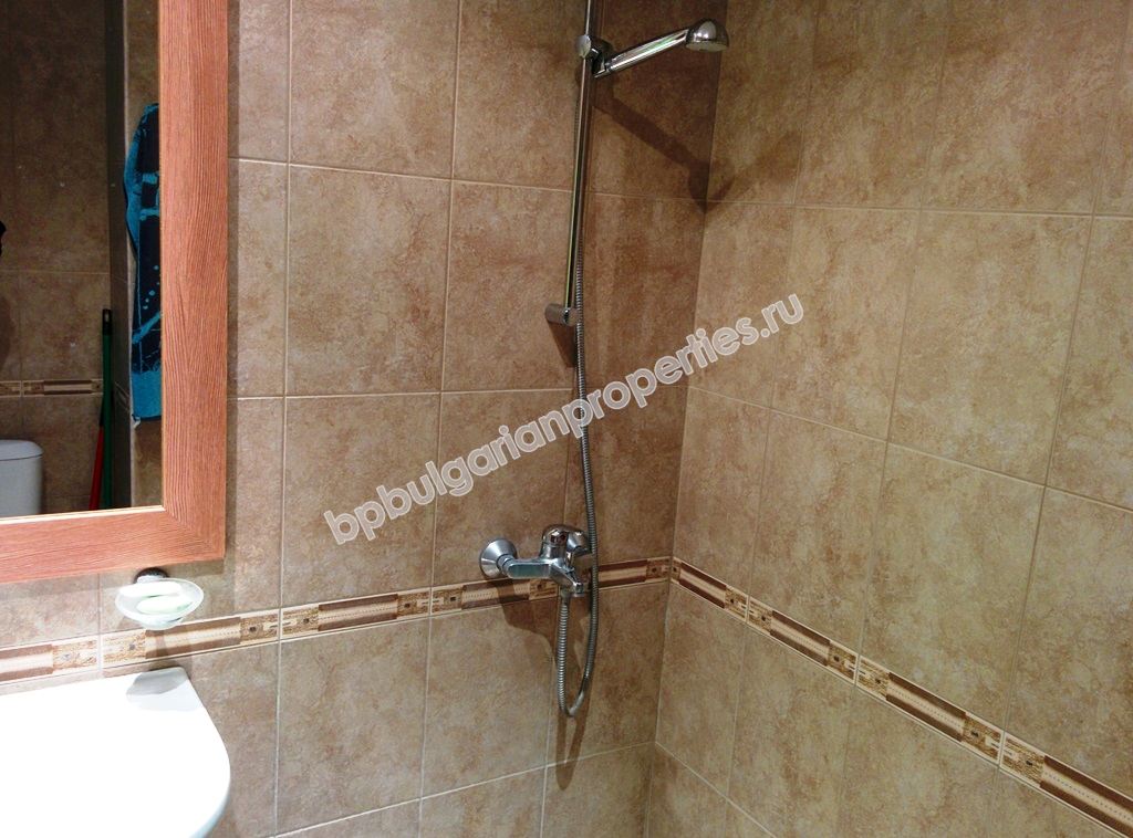 Однокомнатная меблираванная квартира-студия близко к морю на продажу в курорте Святой Влас Однокомнатная меблираванная квартира-студия близко к морю на продажу в курорте Святой Влас