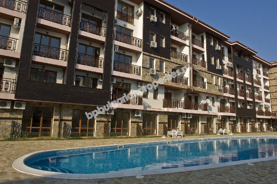 Однокомнатная меблираванная квартира-студия близко к морю на продажу в курорте Святой Влас Однокомнатная меблираванная квартира-студия близко к морю на продажу в курорте Святой Влас