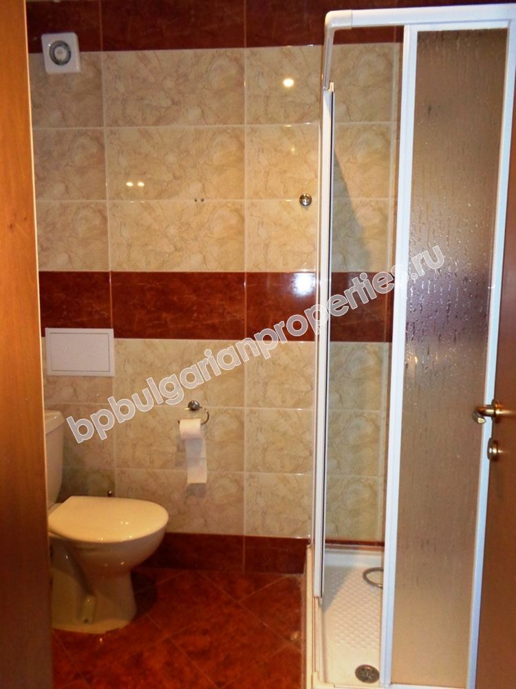 Двухкомнатная меблированная квартира на продажу близко к морю в курорте Святой Влас