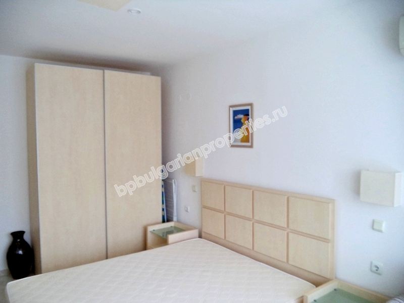 Дешевая двухкомнатная меблированная квартира на продажу в курорте Кошарица