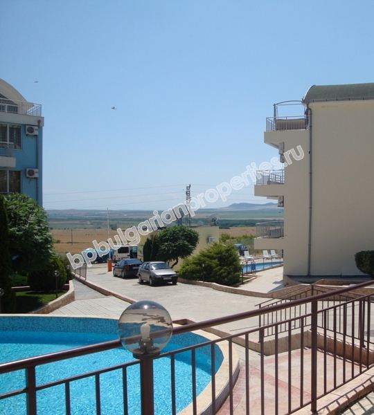 Дешевая двухкомнатная меблированная квартира на продажу в курорте Кошарица