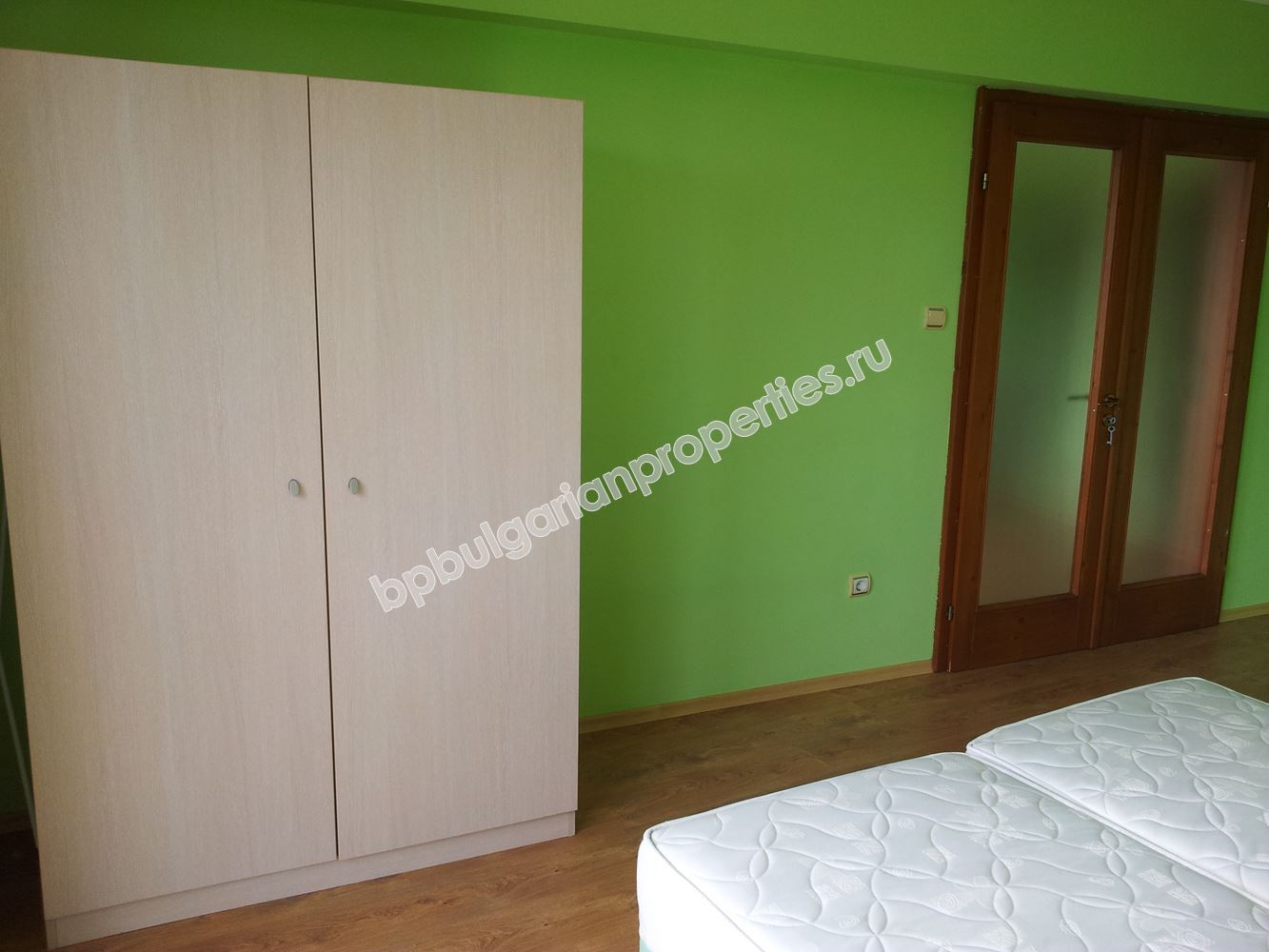 Меблированная квартира с видом на море в жилом доме в Святом Власе