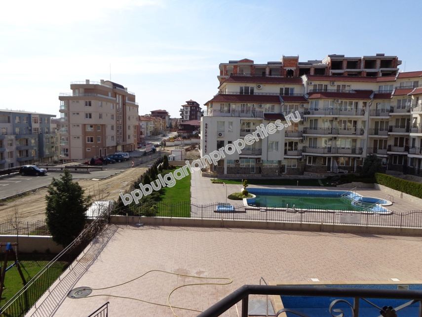 Меблированная двухкомнатная квартира близко к пляжу на продажу в курорте Святой Влас