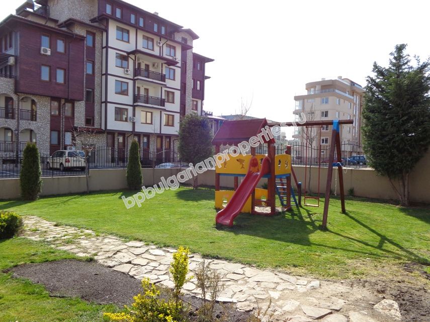 Меблированная двухкомнатная квартира близко к пляжу на продажу в курорте Святой Влас