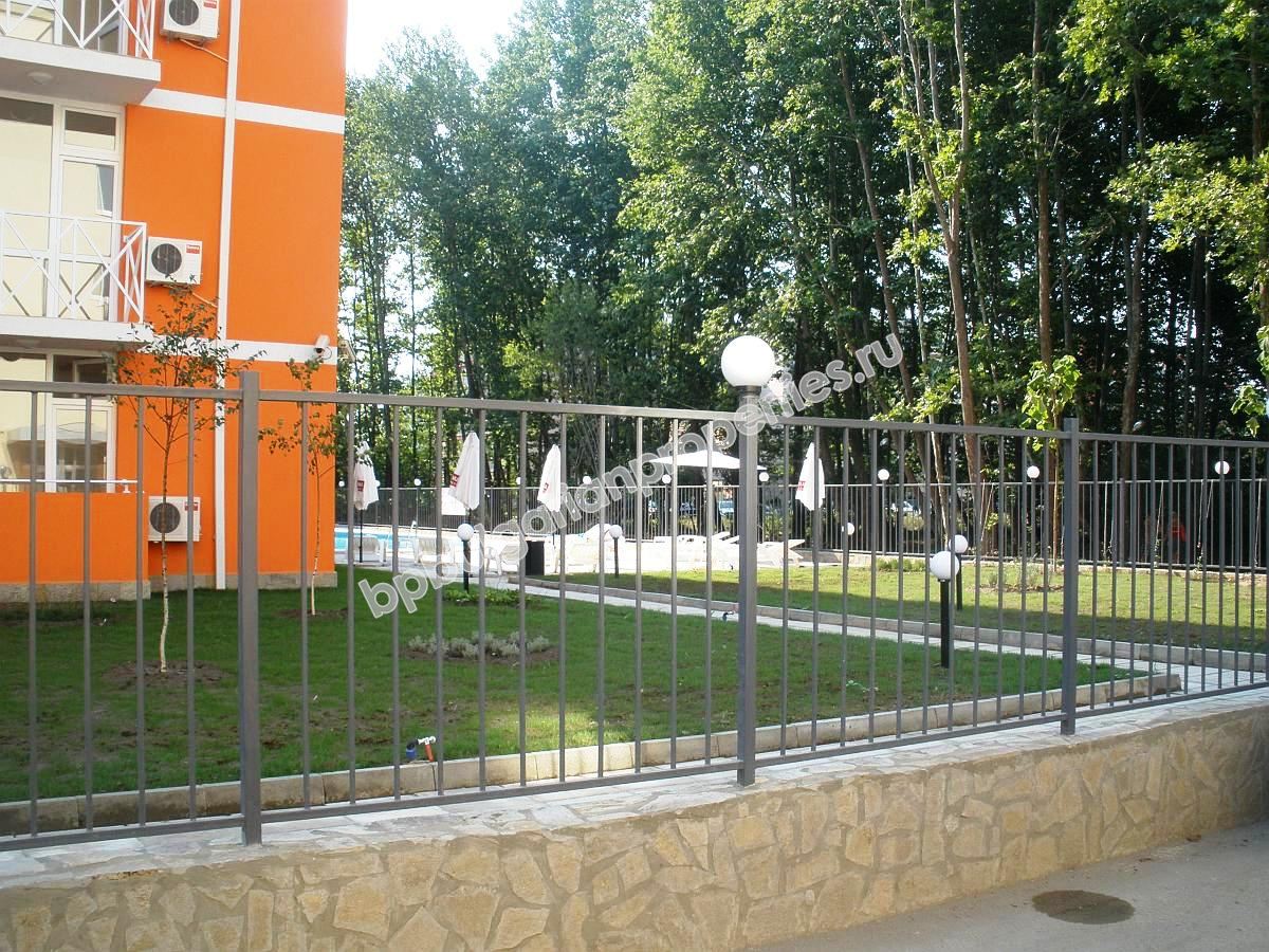 Дешевая студия с бонусом кухня на продажу в курорте Солнечный Берег