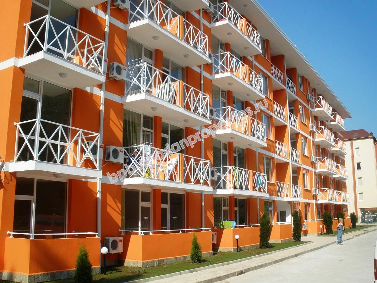 Дешевая студия с бонусом кухня на продажу в курорте Солнечный Берег