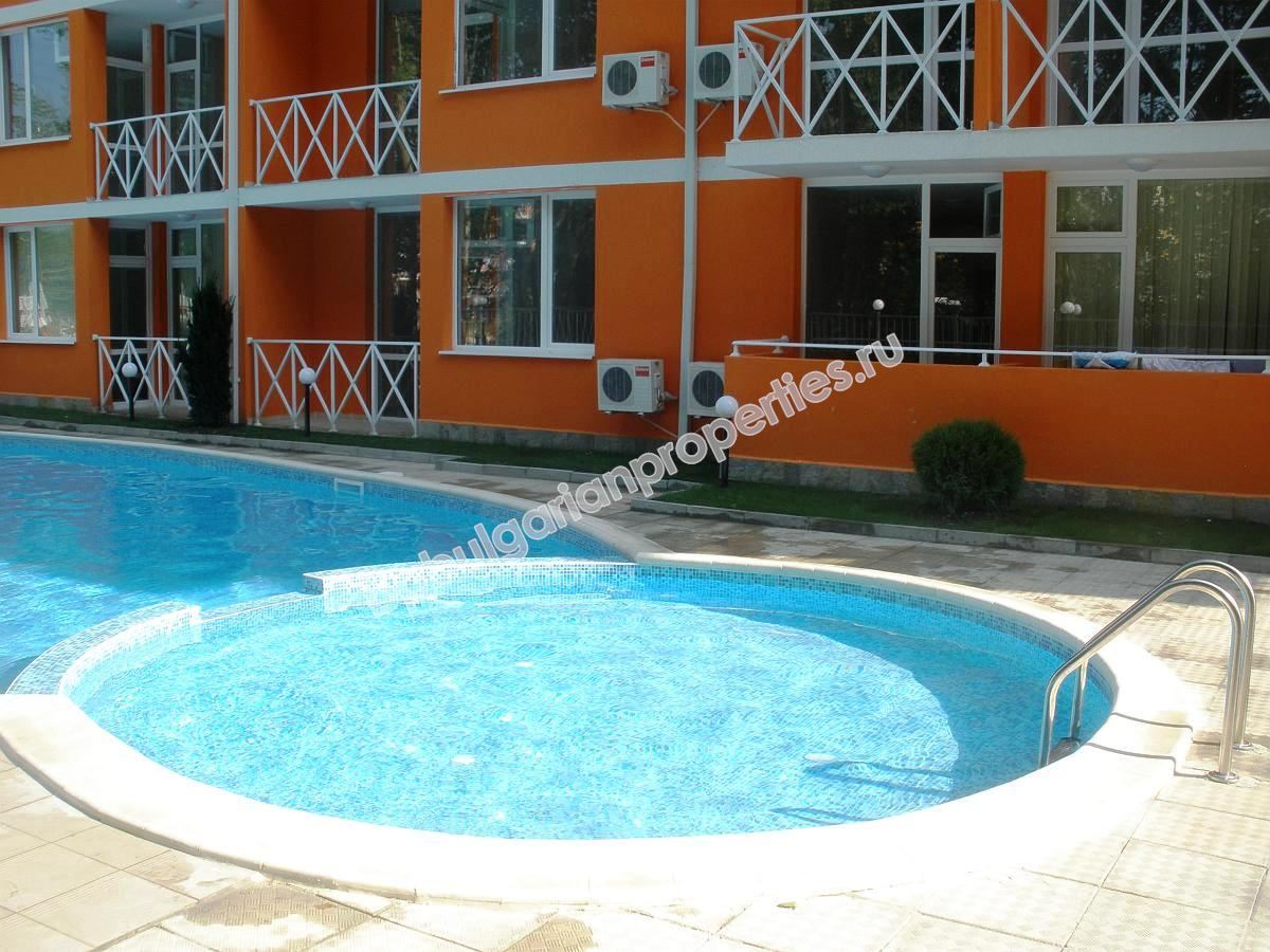 Дешевая студия с бонусом кухня на продажу в курорте Солнечный Берег