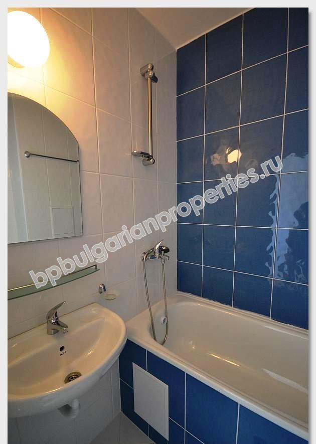 Дешевая трехспальная квартира-мезонин на продажу в курорте Солнечный Берег