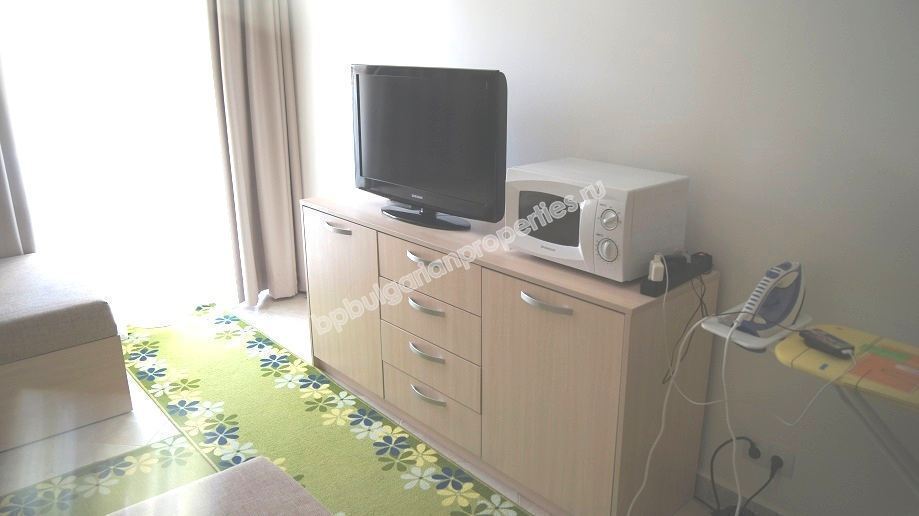 Меблированная студия на первой линии моря на продажу в курорте Черноморец