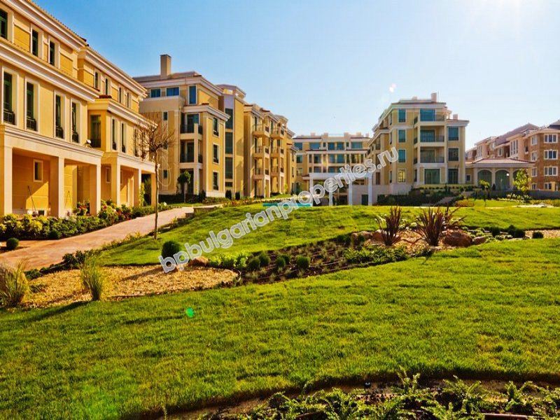 Меблированная студия на первой линии моря на продажу в курорте Черноморец