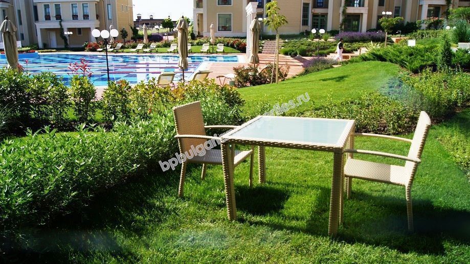 Меблированная студия на первой линии моря на продажу в курорте Черноморец