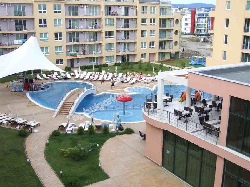 Меблированная студия близко к пляжу на продажу в курорте Солнечный Берег