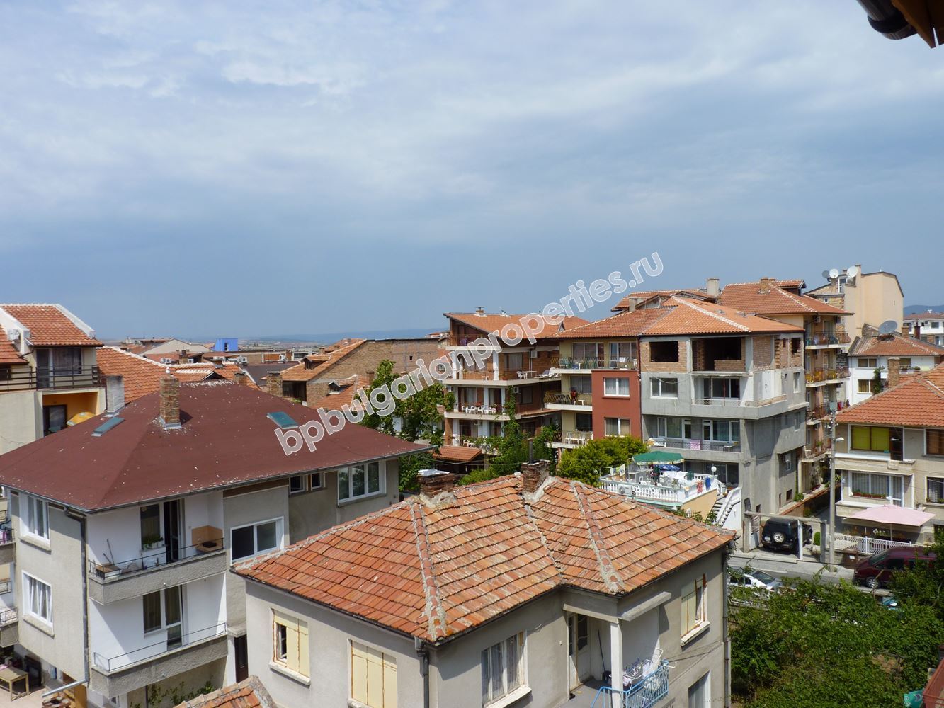 Меблированная студия в новом жилом доме в центре Несебра