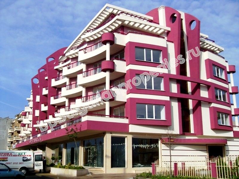 Люксовые квартиры с видом на море на продажу в городе Несебр