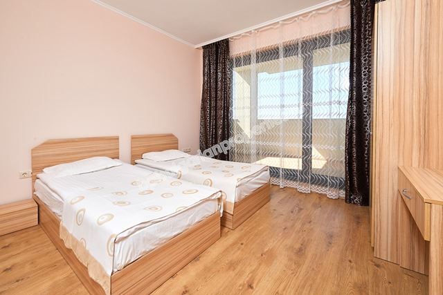 Недвижимость в элитном комплексе на первой линии в Поморие