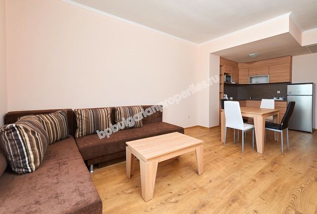 Недвижимость в элитном комплексе на первой линии в Поморие