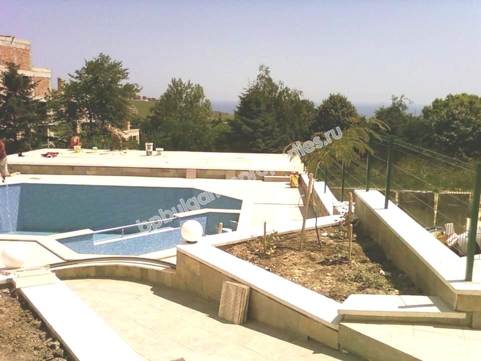 Новая двухкомнатная квартира с видом на море на продажу в курорте Бяла