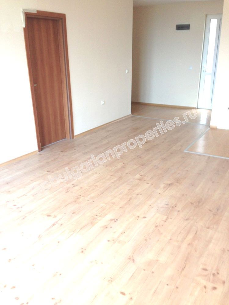 Новая двухкомнатная квартира с видом на море на продажу в курорте Бяла