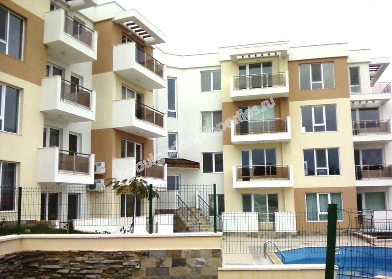 Новая двухкомнатная квартира с видом на море на продажу в курорте Бяла