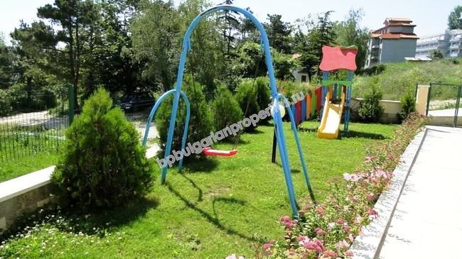 Новая двухкомнатная квартира с видом на море на продажу в курорте Бяла