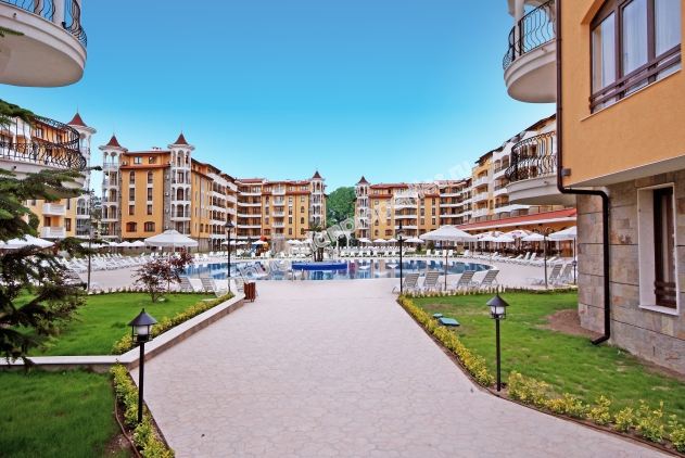 Меблированный студия близко к пляжу на продажу в курорте Солнечный берег