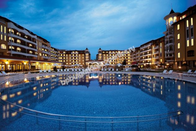 Меблированный студия близко к пляжу на продажу в курорте Солнечный берег