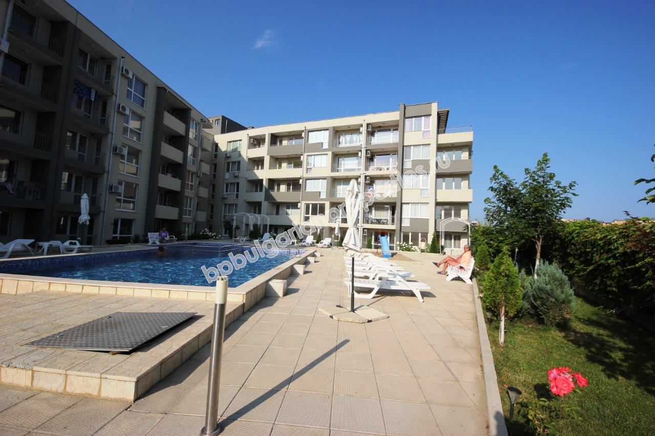 Меблированная студия близко к пляжу на продажу в курорте Святой Влас