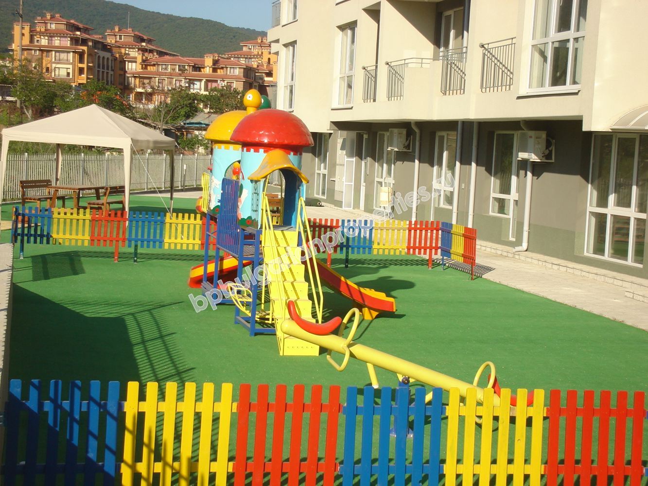 Меблированная студия близко к пляжу на продажу в курорте Святой Влас