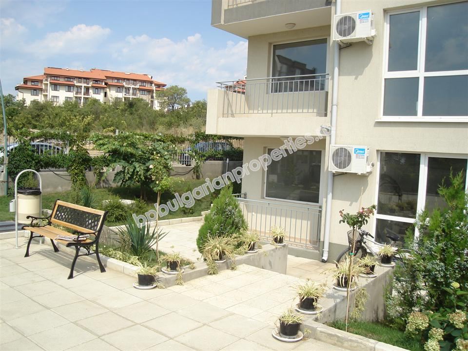 Меблированная студия близко к пляжу на продажу в курорте Святой Влас