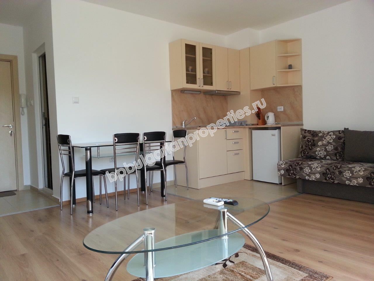 Меблированная студия близко к пляжу на продажу в курорте Святой Влас