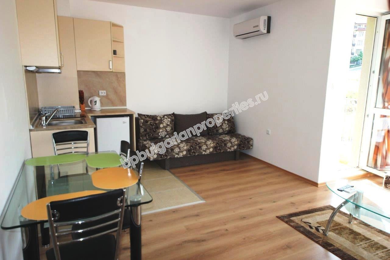 Меблированная студия близко к пляжу на продажу в курорте Святой Влас