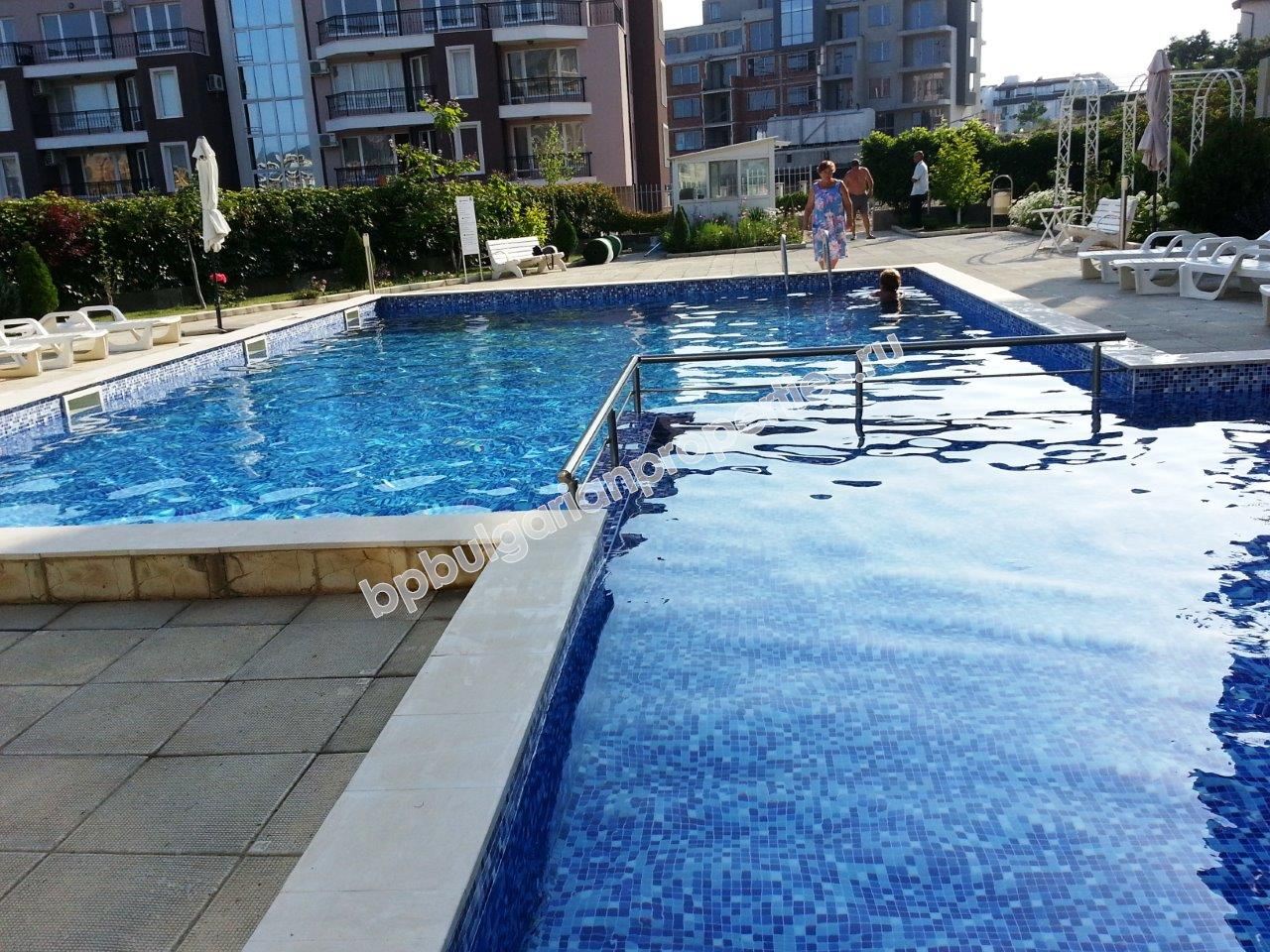 Меблированная студия близко к пляжу на продажу в курорте Святой Влас