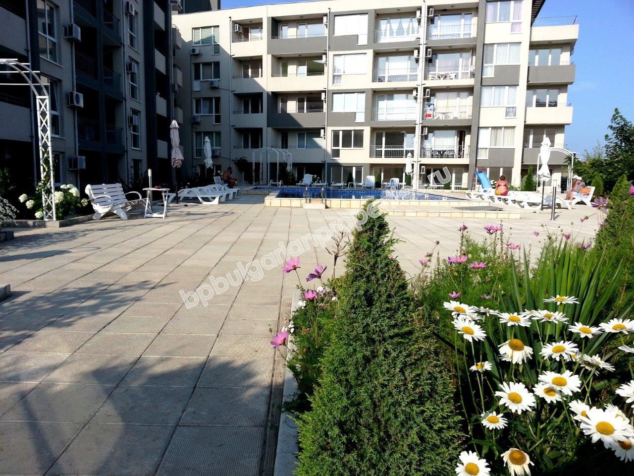 Меблированная студия близко к пляжу на продажу в курорте Святой Влас