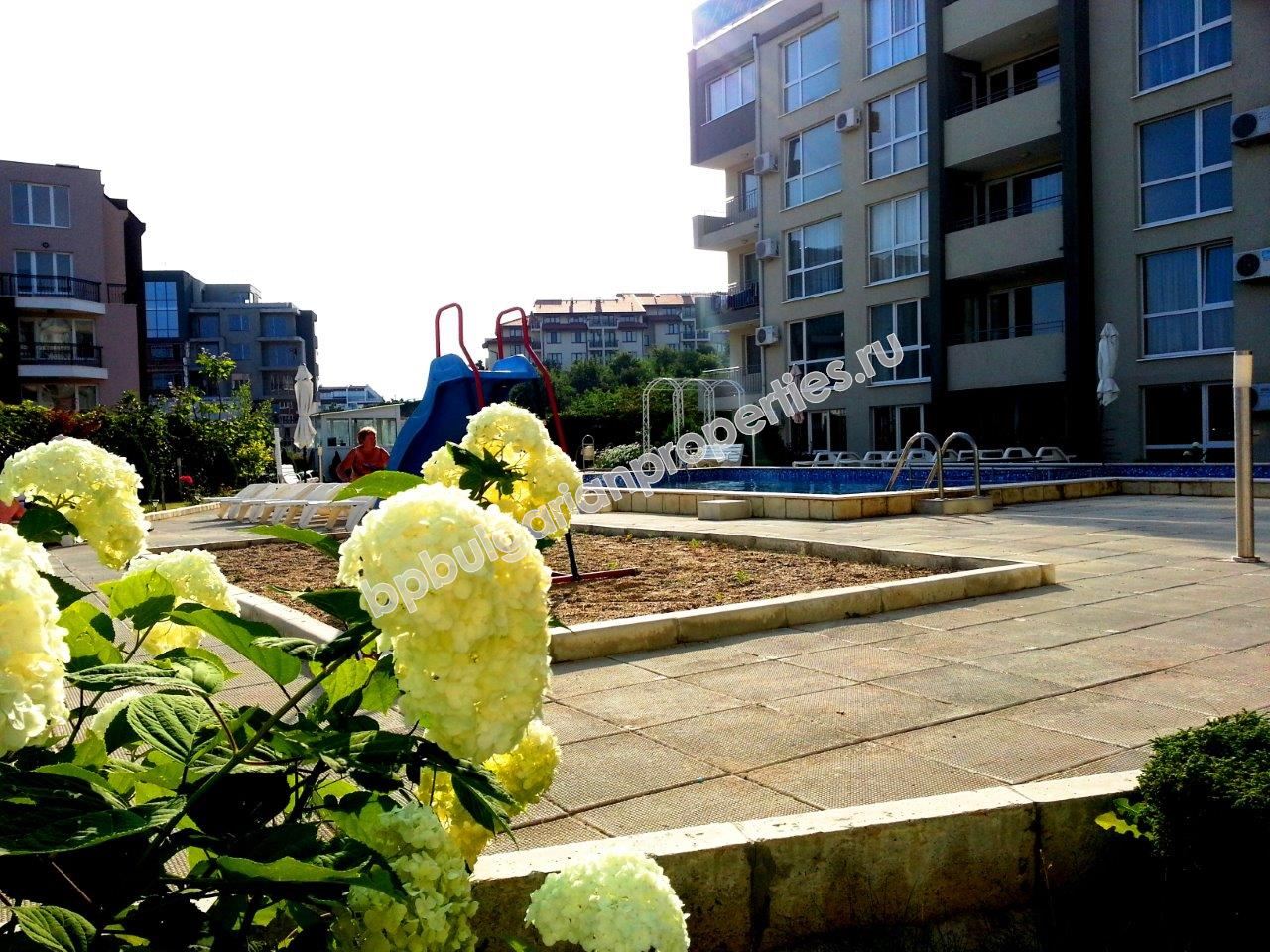 Меблированная студия близко к пляжу на продажу в курорте Святой Влас