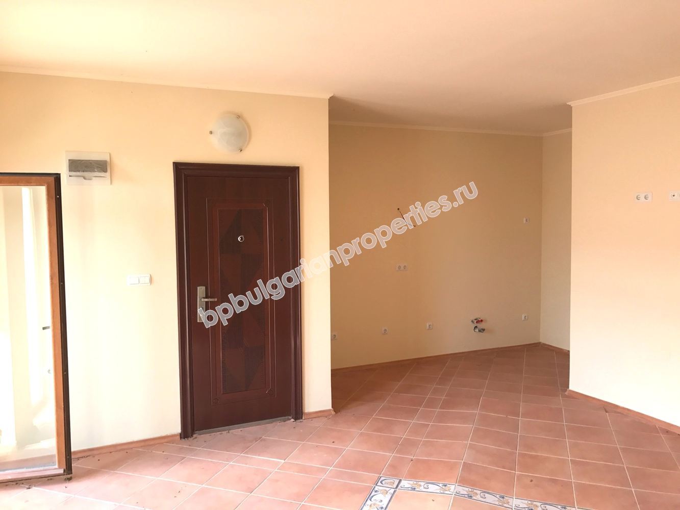 Двухкомнатная квартира на продажу в курорте Елените