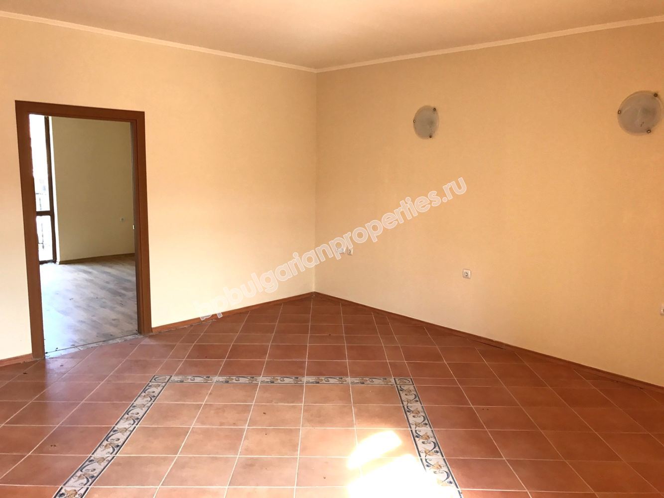 Двухкомнатная квартира на продажу в курорте Елените