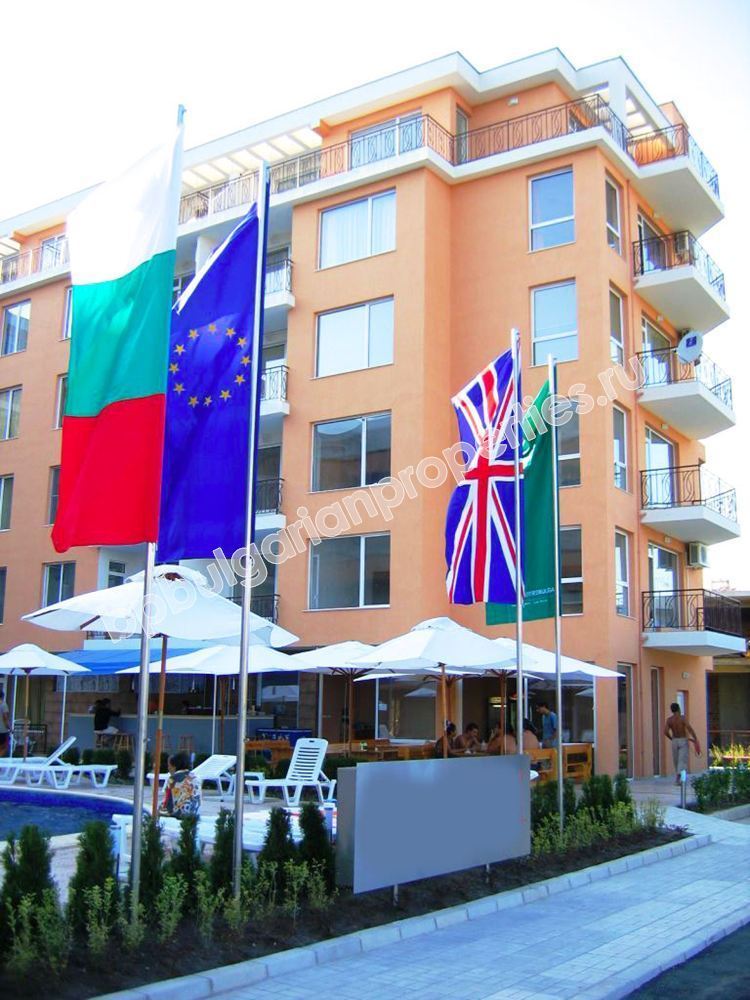 Меблированная студия на продажу близко к пляжу в курорте Солнечный Берег