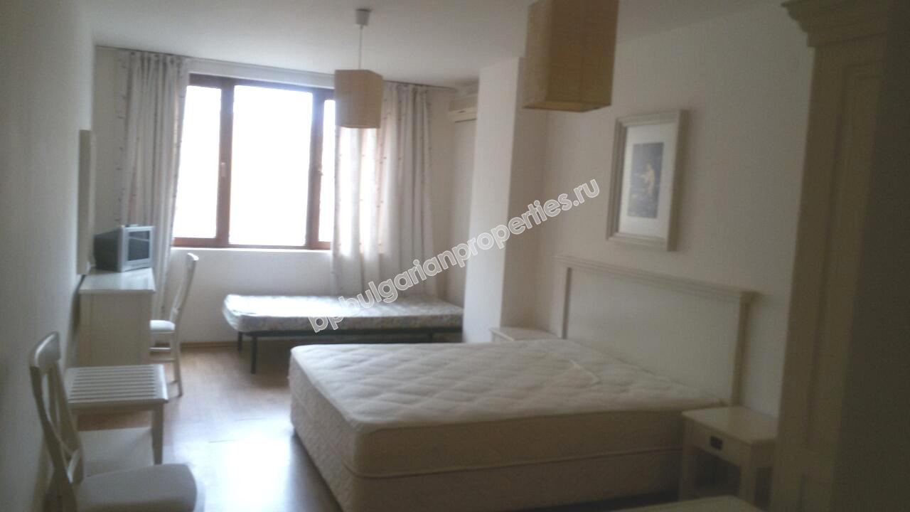 Меблированная студия для продажи на берегу моря в Солнечный берег