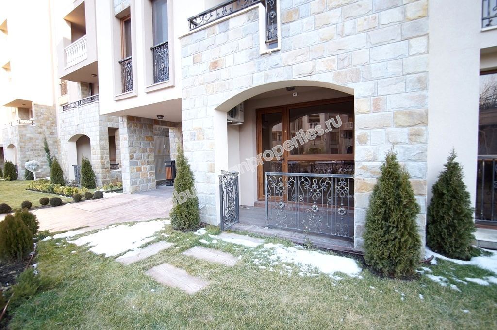 Однокомнатная квартира-студия на продажу в курорте Солнечный Берег