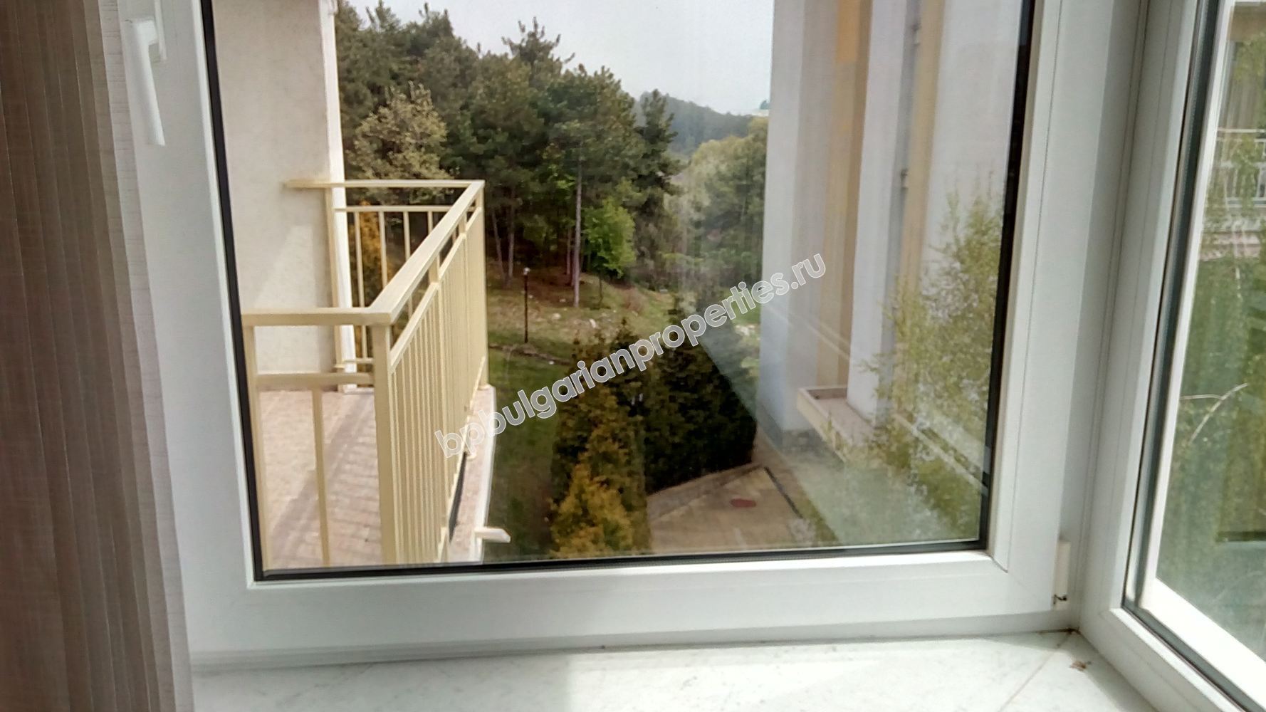 Двухкомнатная меблированная квартира на продажу близко к пляжу в курорте Святой Влас