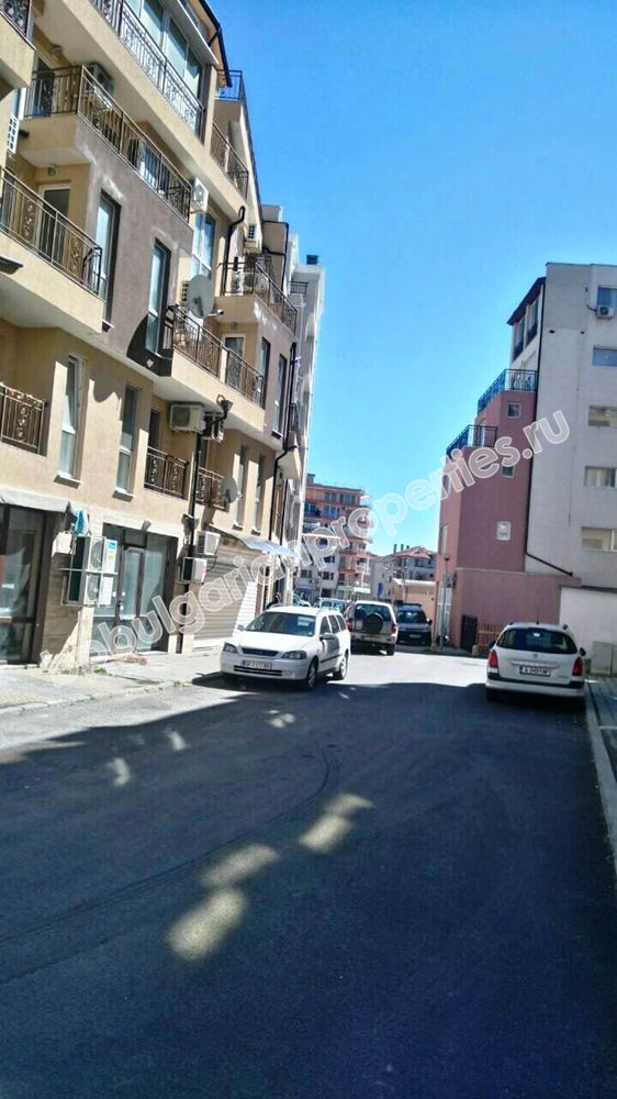 Новая студия на продажу в жилом доме вблизи пляжа в городе Поморие