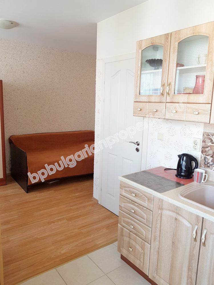 Меблированная студия близко к пляжу на продажу в курорте Равда