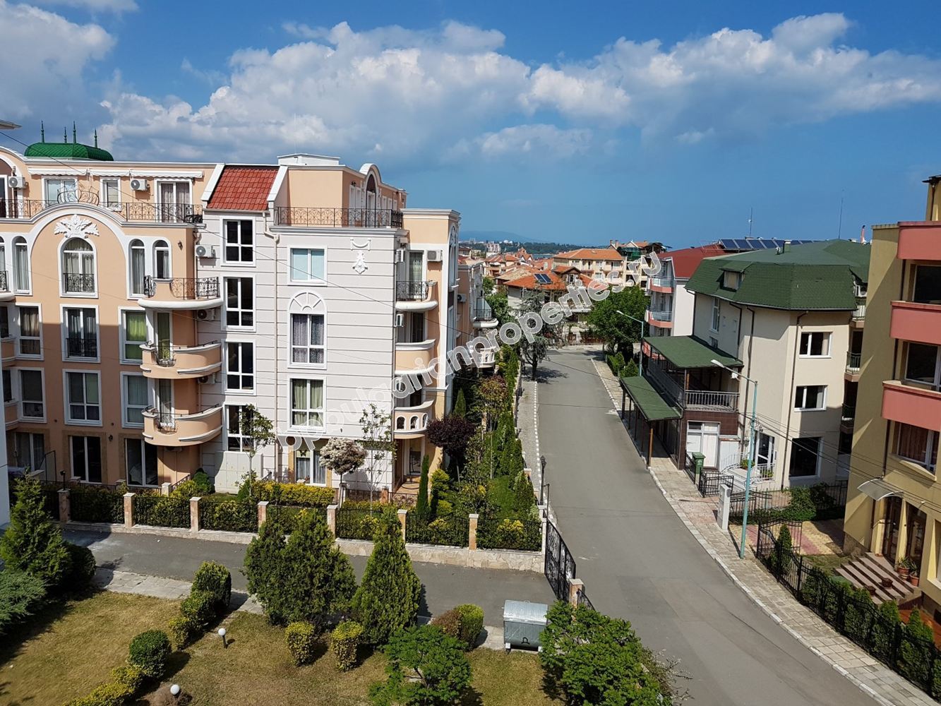 Меблированная студия близко к пляжу на продажу в курорте Равда