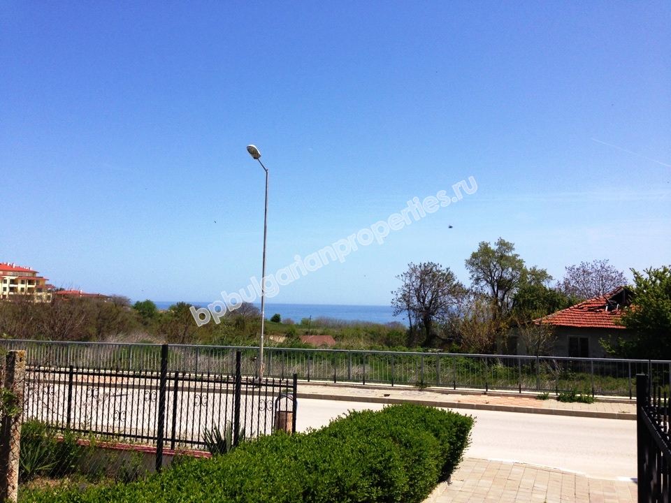 Эксклюзивная двухкомнатная квартира с видом на море на продажу в курорте Бяле