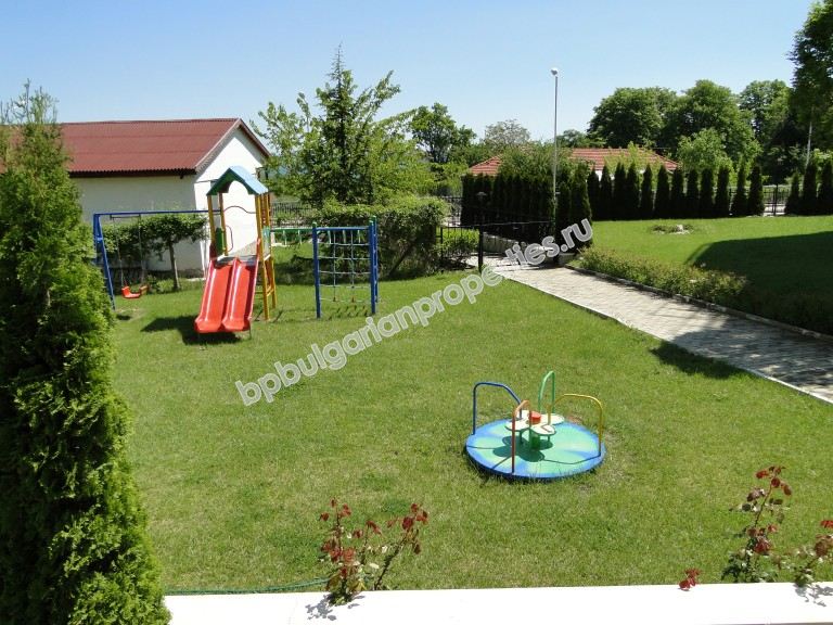 Эксклюзивная двухкомнатная квартира с видом на море на продажу в курорте Бяле